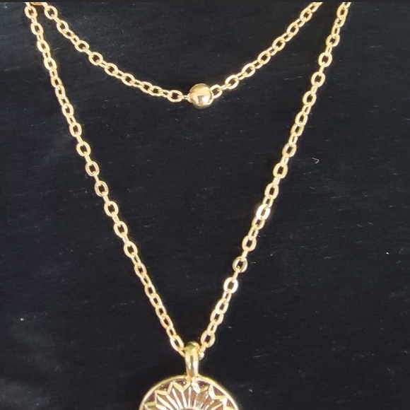 Layered Necklace - Picture 3 of 6